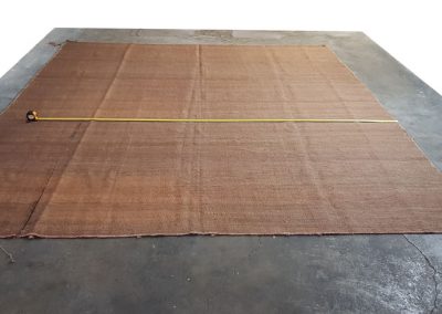 Estrechamiento kilim cortando un trozo