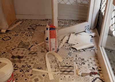 Instalación de alfombra vinílica (10)